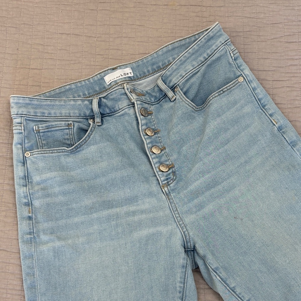 LOFT Light Wash Button-Fly Jeans - Raw Hem - High Waisted 31/12